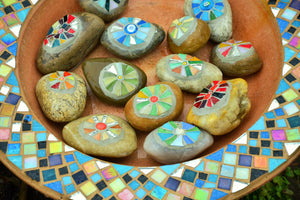 photo-wallpaper-painted-stones