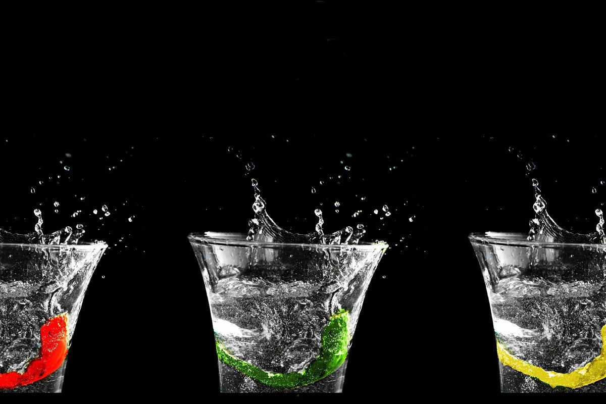 photo-wallpaper-splashing-water-glasses