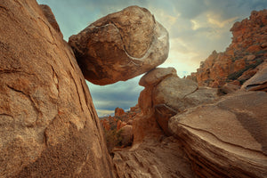 photo-wallpaper-balanced-rock-x