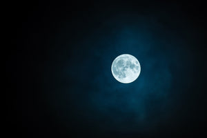 photo-wallpaper-imposing-full-moon