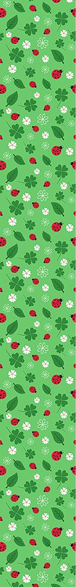 patterned-wallpaper-ladybug-in-luck