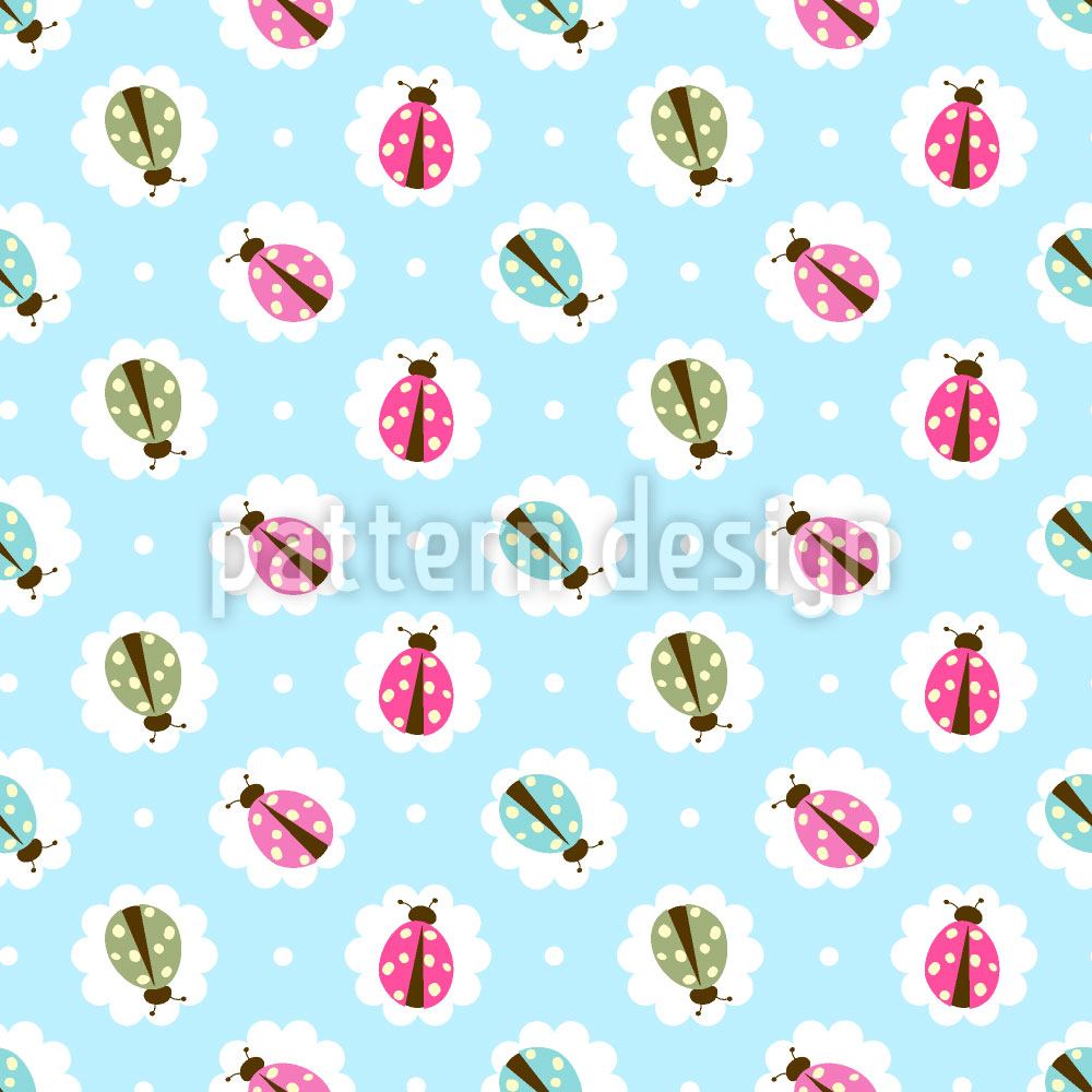 patterned-wallpaper-sweet-ladybug