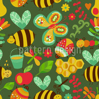 patterned-wallpaper-busy-honey-bees-in-the-woods