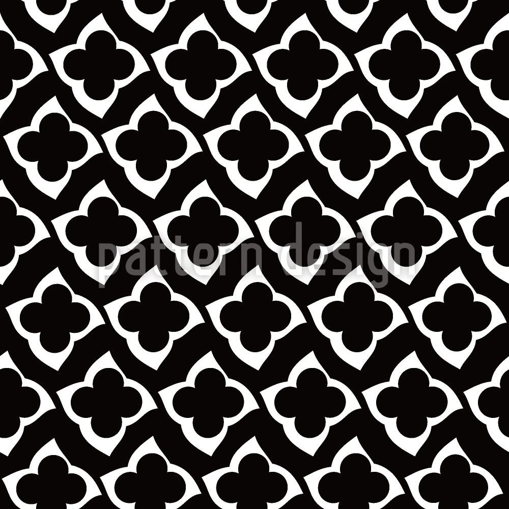 patterned-wallpaper-quatrefoil-in-the-dark