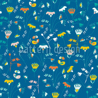 patterned-wallpaper-fantasy-in-blue