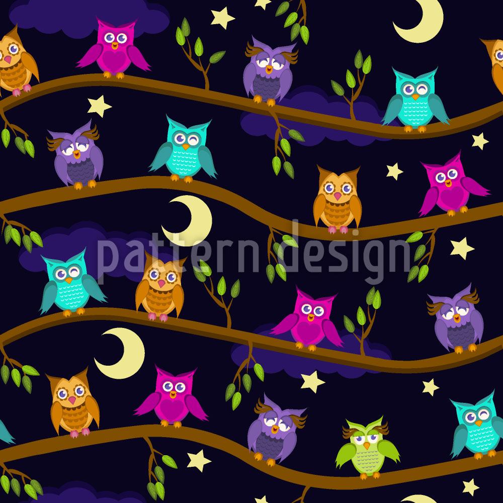 patterned-wallpaper-a-night-at-the-owl-hotel