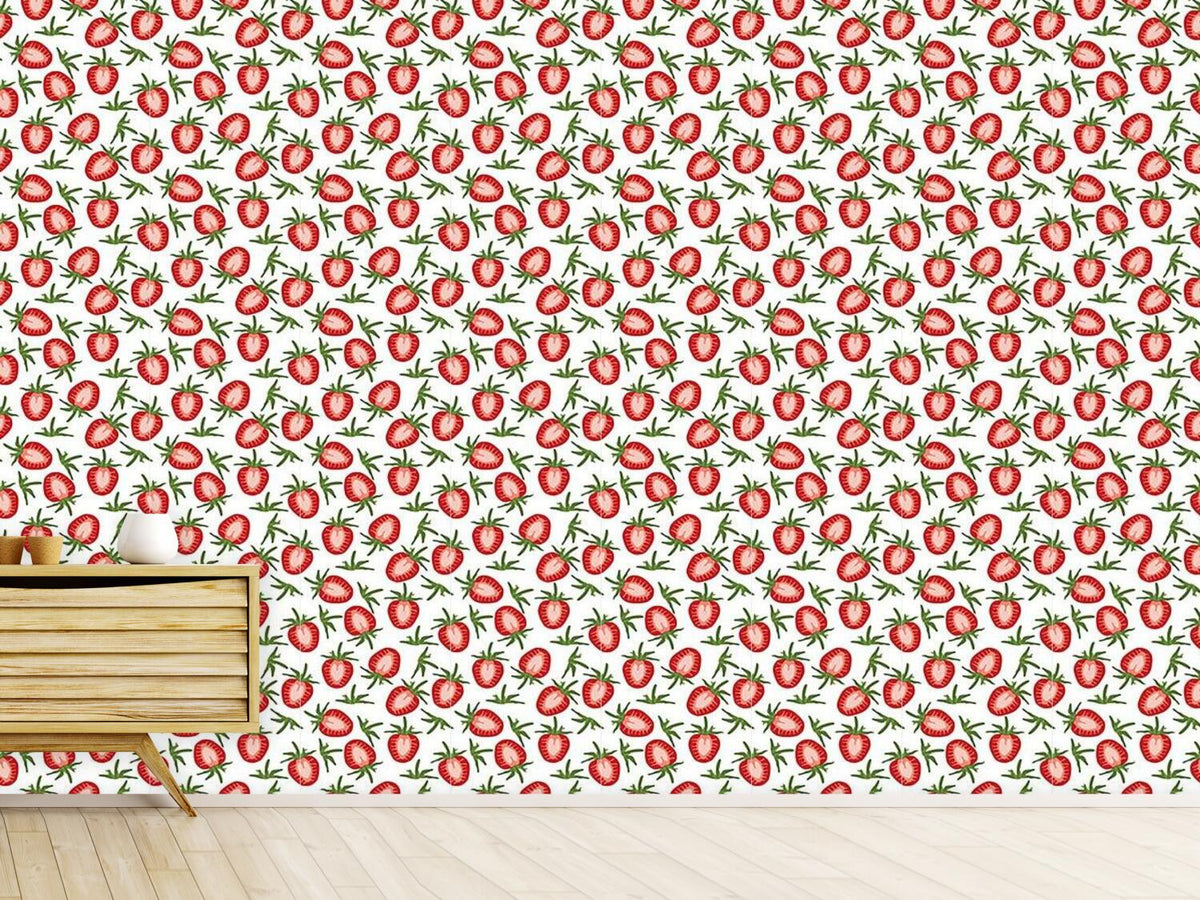 patterned-wallpaper-sweet-strawberries