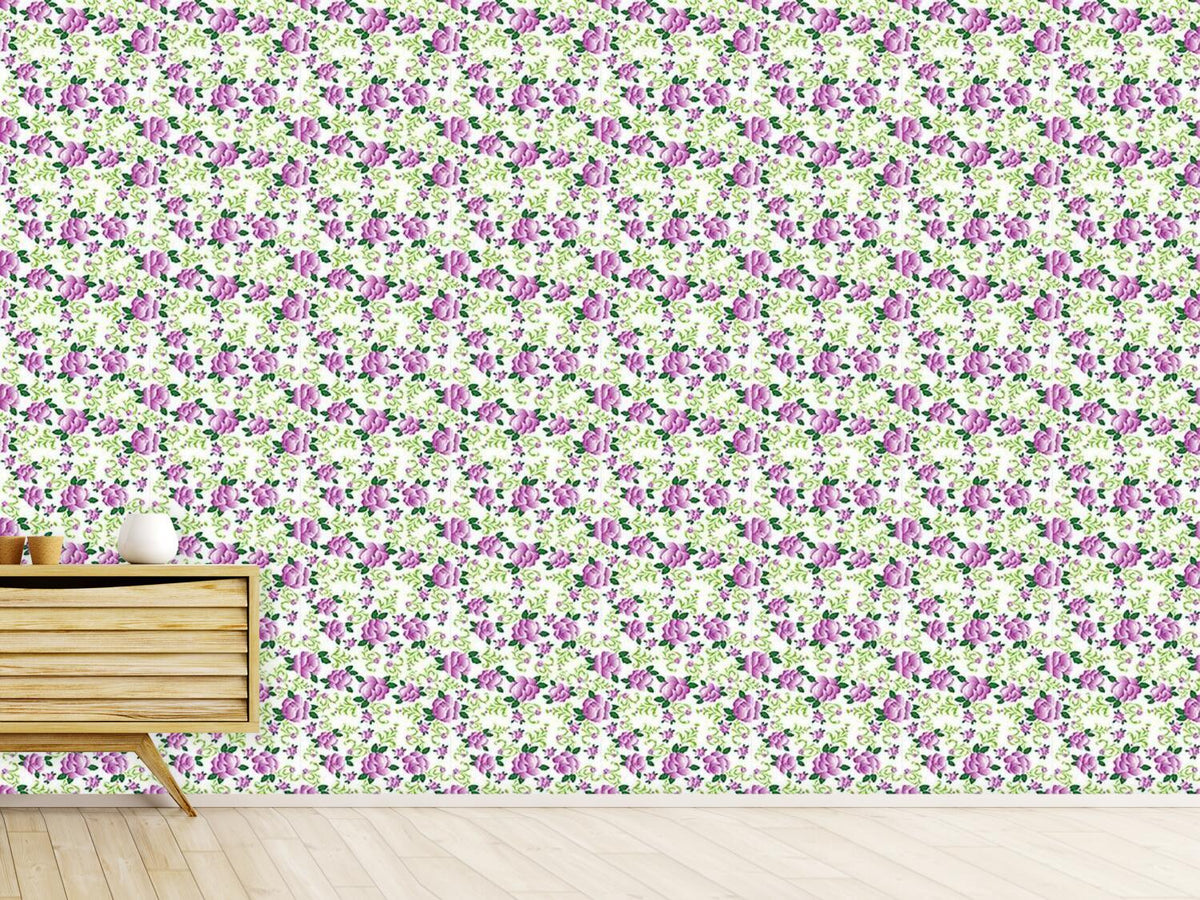 patterned-wallpaper-roses-in-violets-garden