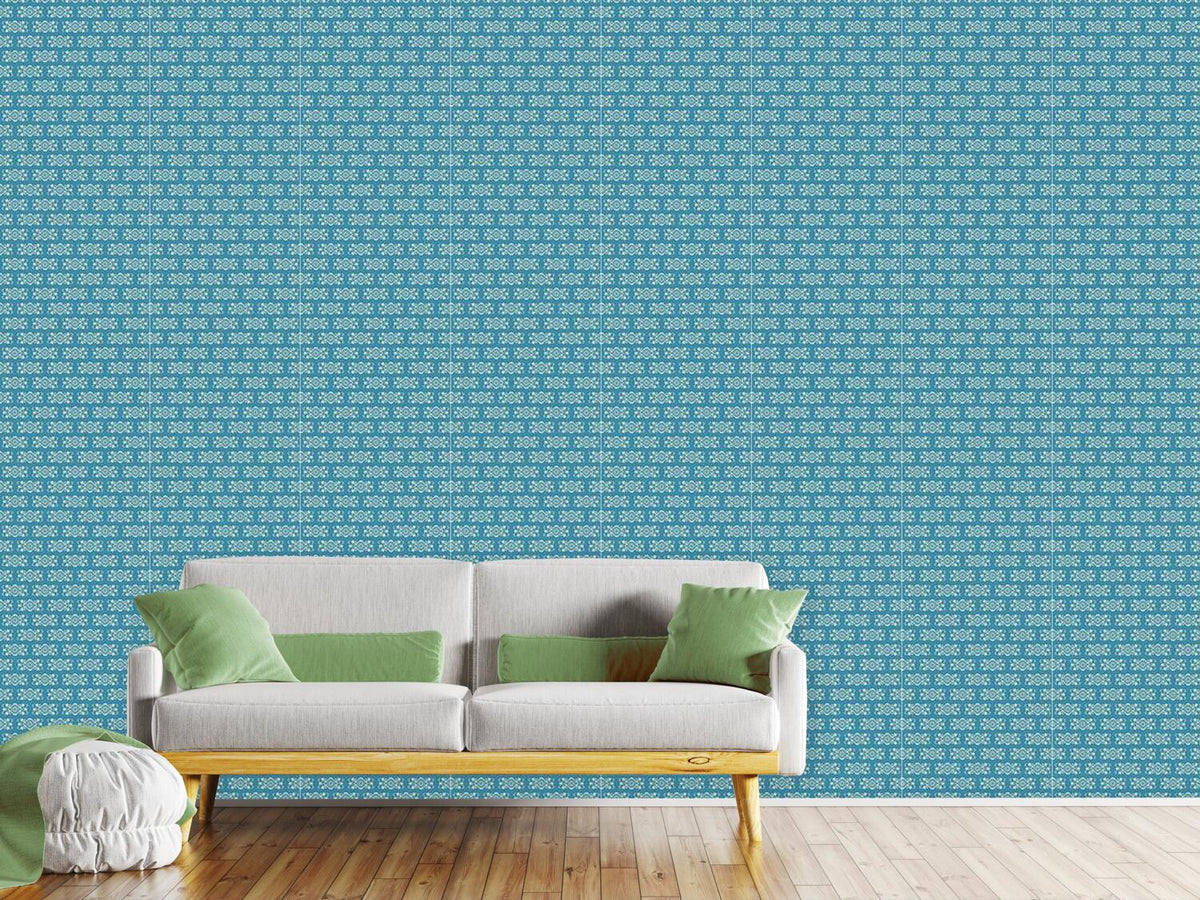 patterned-wallpaper-tint-royal