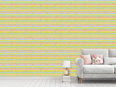 patterned-wallpaper-funny-stripes-and-circles