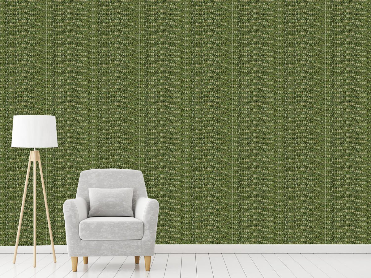 patterned-wallpaper-reptilio-green