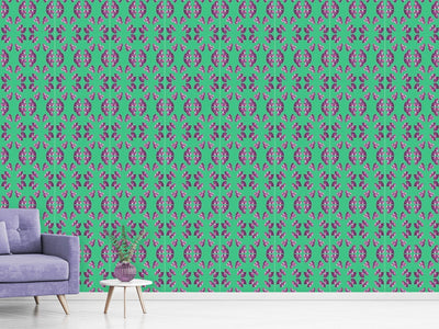 patterned-wallpaper-vertical-fan