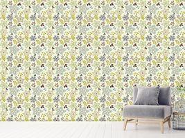 patterned-wallpaper-leaf-and-flower-are-harbingers-of-spring