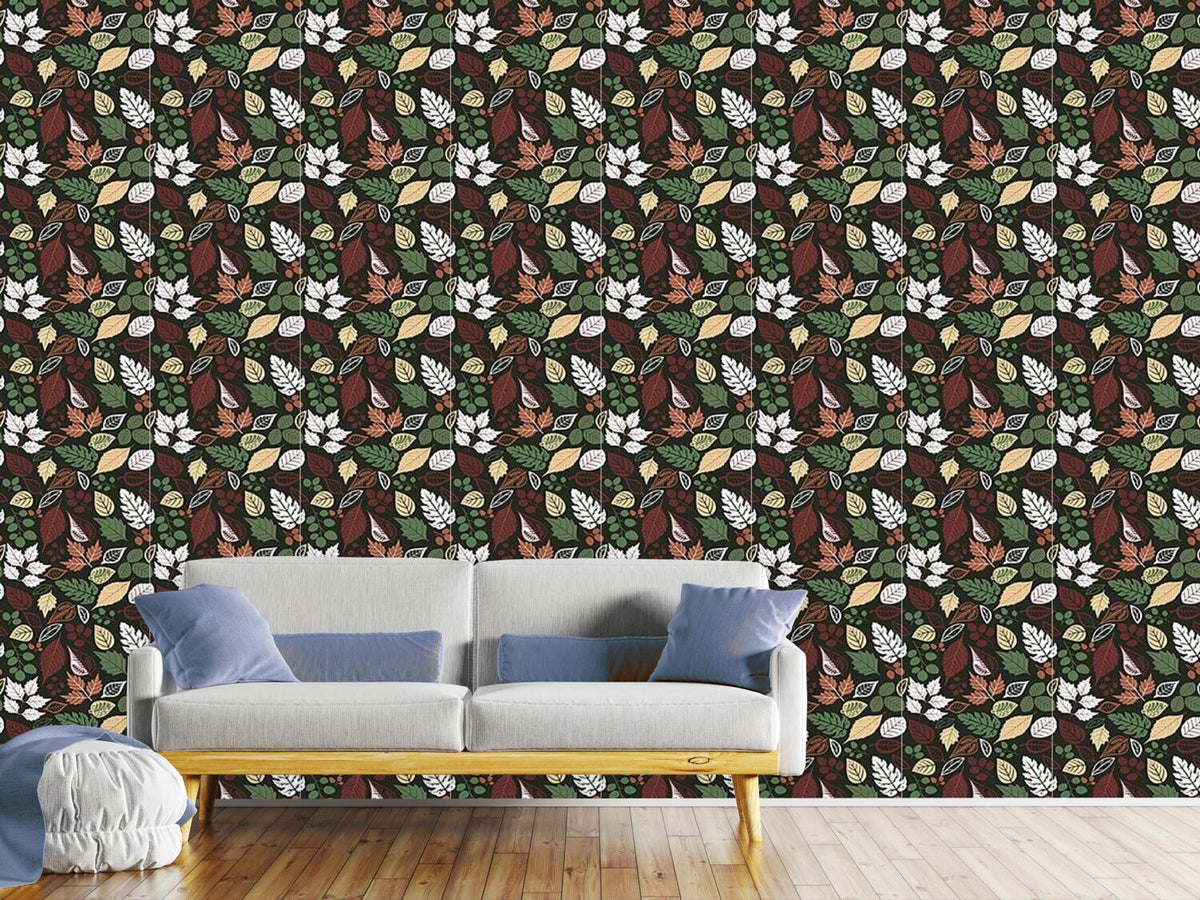 patterned-wallpaper-leaves-in-the-dark