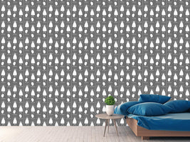 patterned-wallpaper-masquerade-in-black-and-white