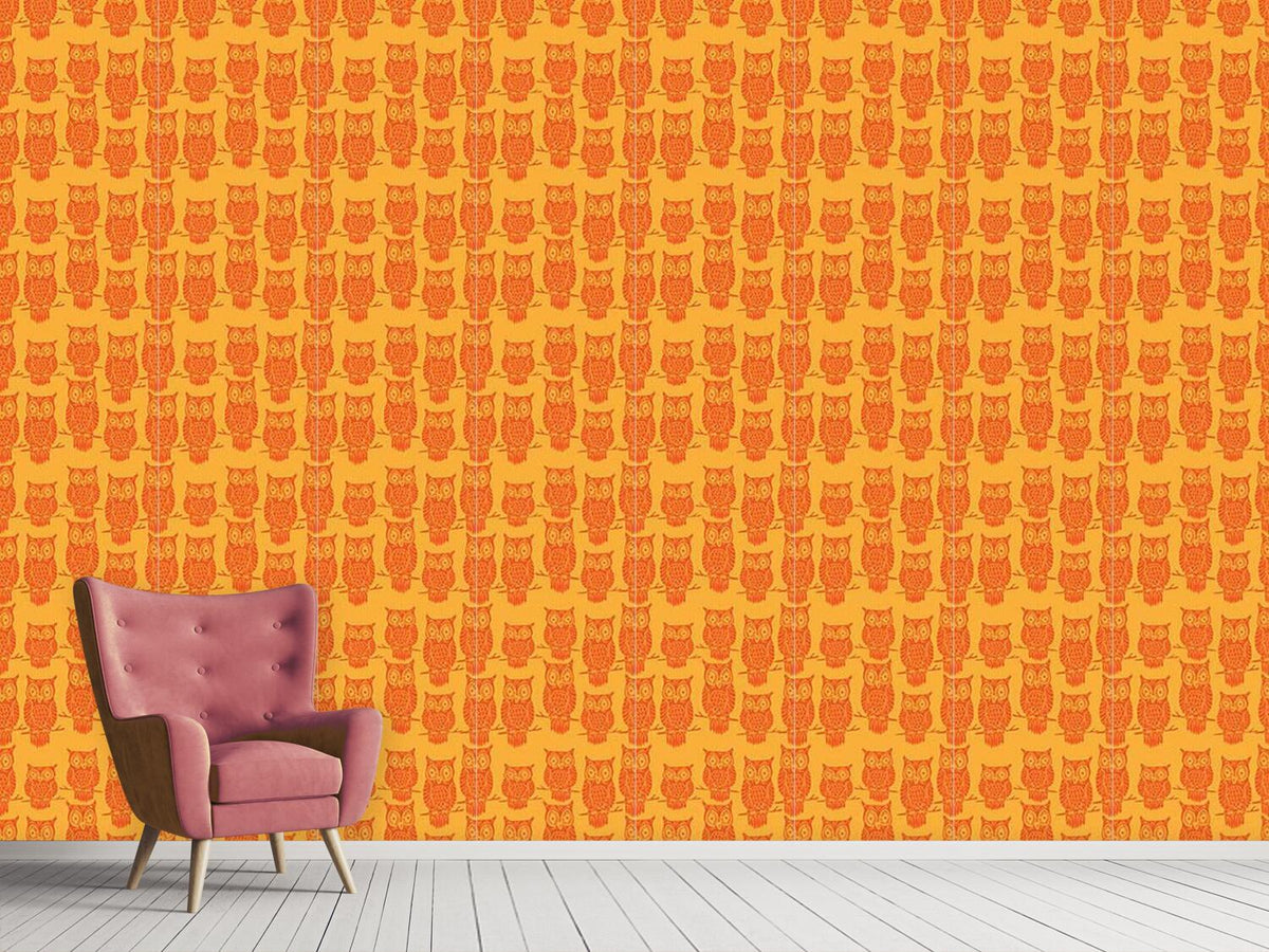 patterned-wallpaper-owl-look