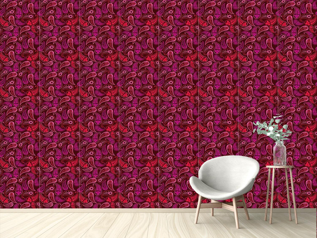 patterned-wallpaper-lovely-paisley