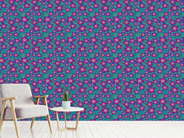 patterned-wallpaper-funky-flowers