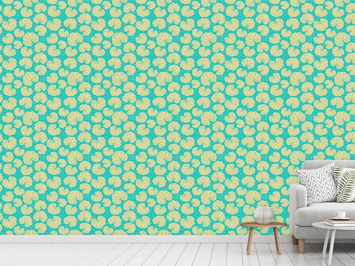 patterned-wallpaper-ladys-mantle-dream