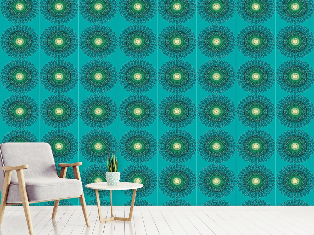 patterned-wallpaper-filigree-circles