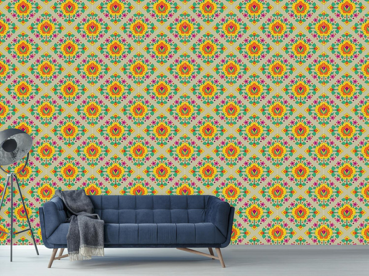 patterned-wallpaper-medieval-flowers