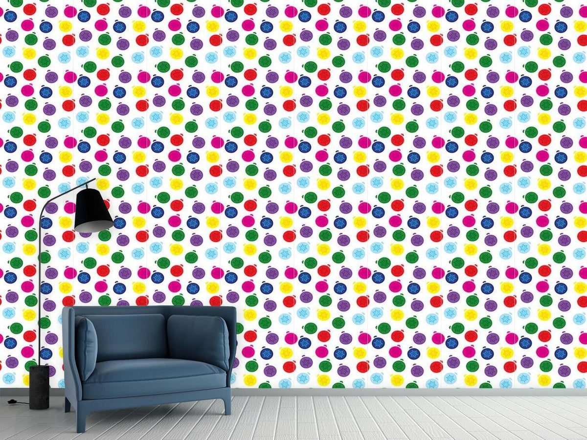 patterned-wallpaper-fun-with-baubles